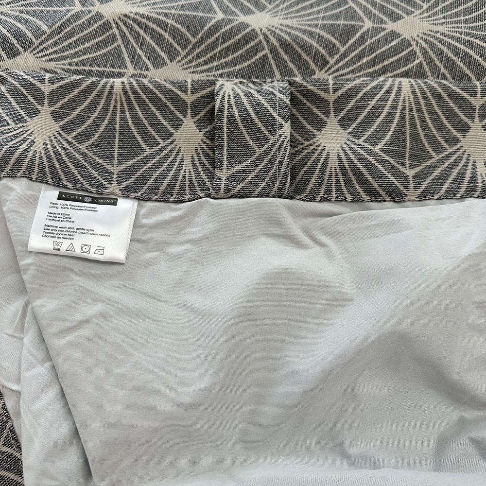 (2) OVER 5# Scott Living 50 x 84 Blackout Tab Top Curtain panels - Picture 7 of 15